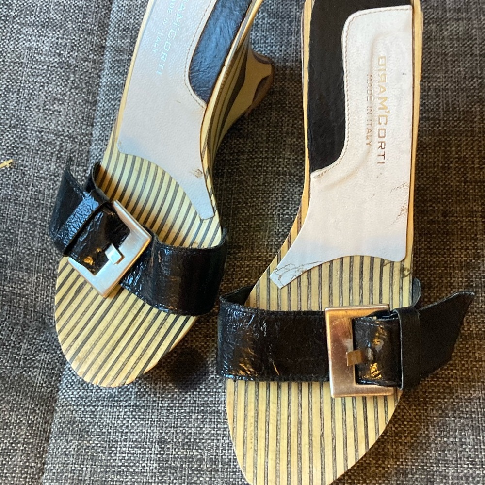 Coolest stacked heels incredible condition